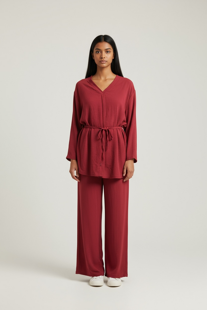 V neck coord set with belt in crepe fabric