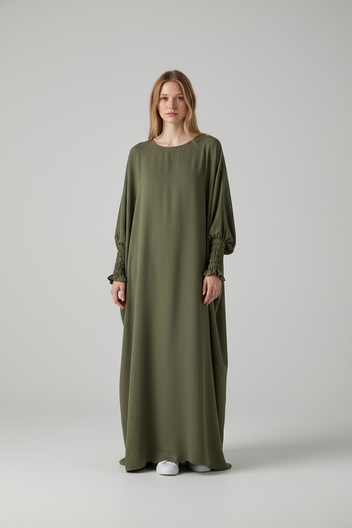 Crepe elastic sleeve dress